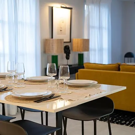 Kersell - De Standing Neuf Place Des Lices سان تروبيه