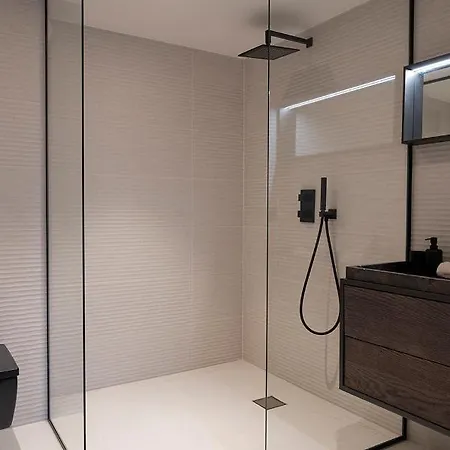 Kersell - De Standing Neuf Place Des Lices سان تروبيه