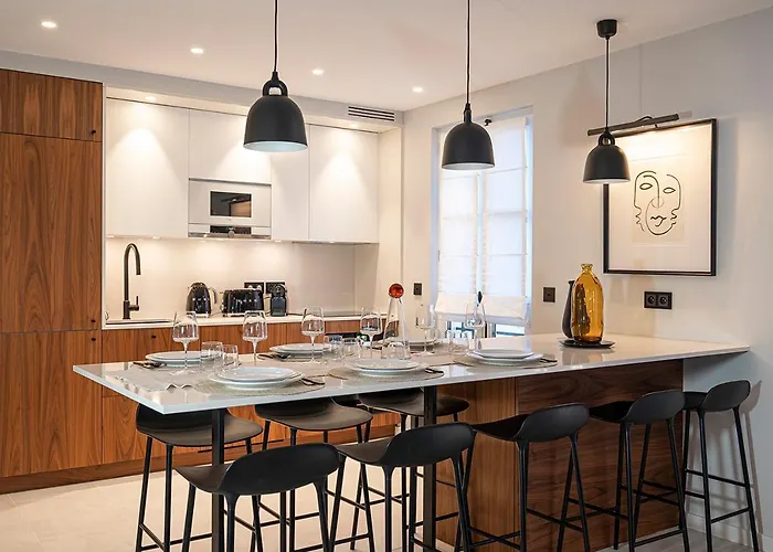 Casita 1 - Avec Terrasse Et Parking - Place Des Lices Appartement *