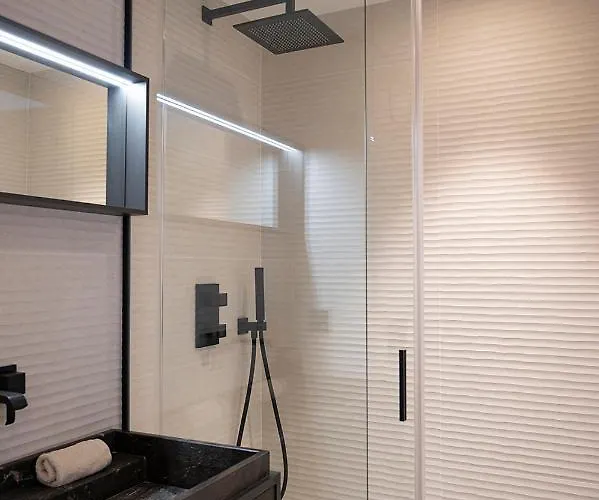 Casita 1 - Avec Terrasse Et Parking - Place Des Lices Appartement *